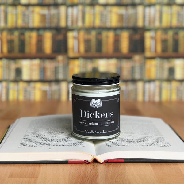 Dickens Christmassy Glass Jar Candle