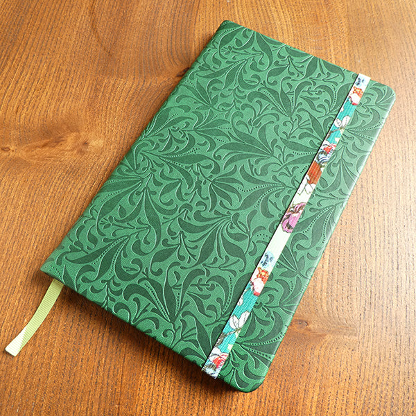 V&A Bookaroo A5 Notebook Sundour